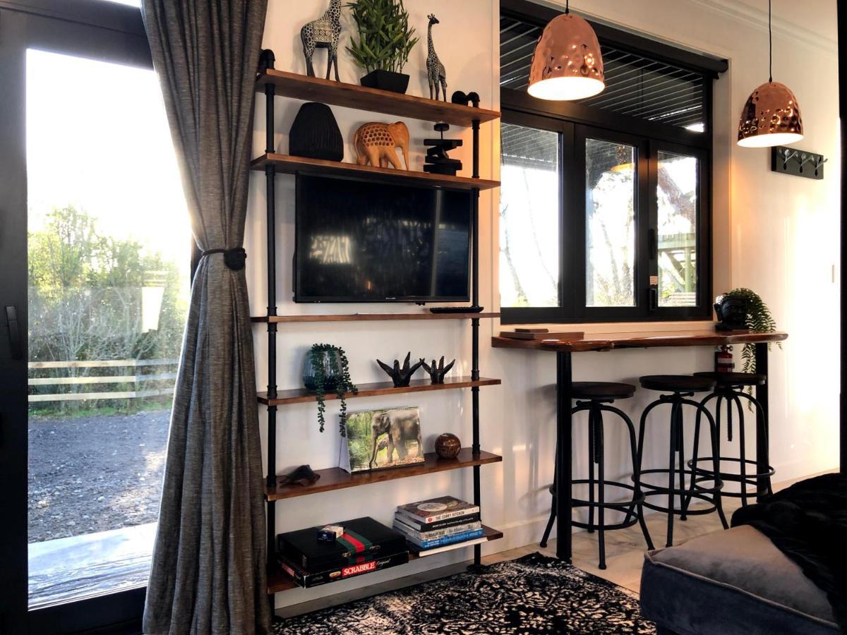 Tiny Home Luxury Farm Escape New Plymouth Egmont Village Exterior foto